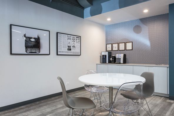 The Grove Office Park: 2100 Manchester Rd, Wheaton, IL 60187